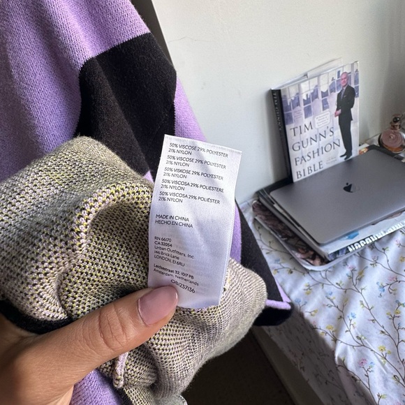 Sold ❌Anthropologie Carys Mock-Neck sweater Anthropologie - Picture 3 of 9